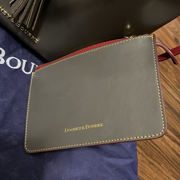 Dooney and Bourke Large “Serena” Bucket Bag - Picture 10 of 12